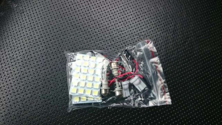 Disponivel adaptadores 24 LED smd auto luzes de leitura de carro inter