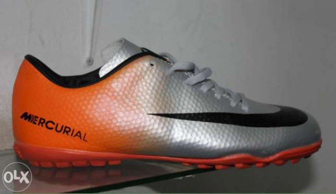 nike mercurial 2